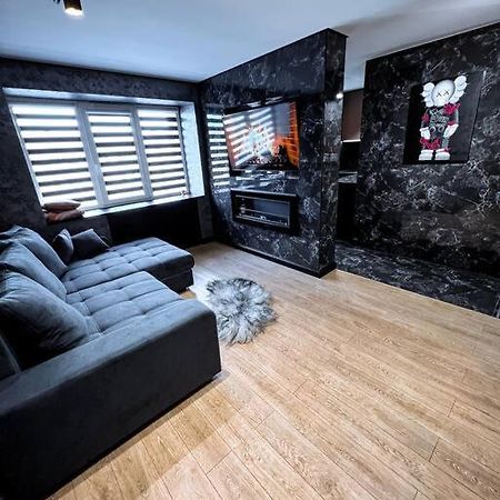 Black Pearl Luxury Apartment Ventspils Ngoại thất bức ảnh