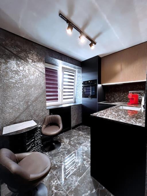 Black Pearl Luxury Apartment Ventspils Ngoại thất bức ảnh
