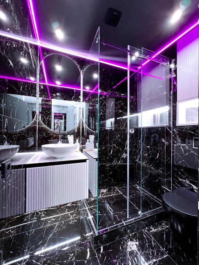 Black Pearl Luxury Apartment Ventspils Ngoại thất bức ảnh