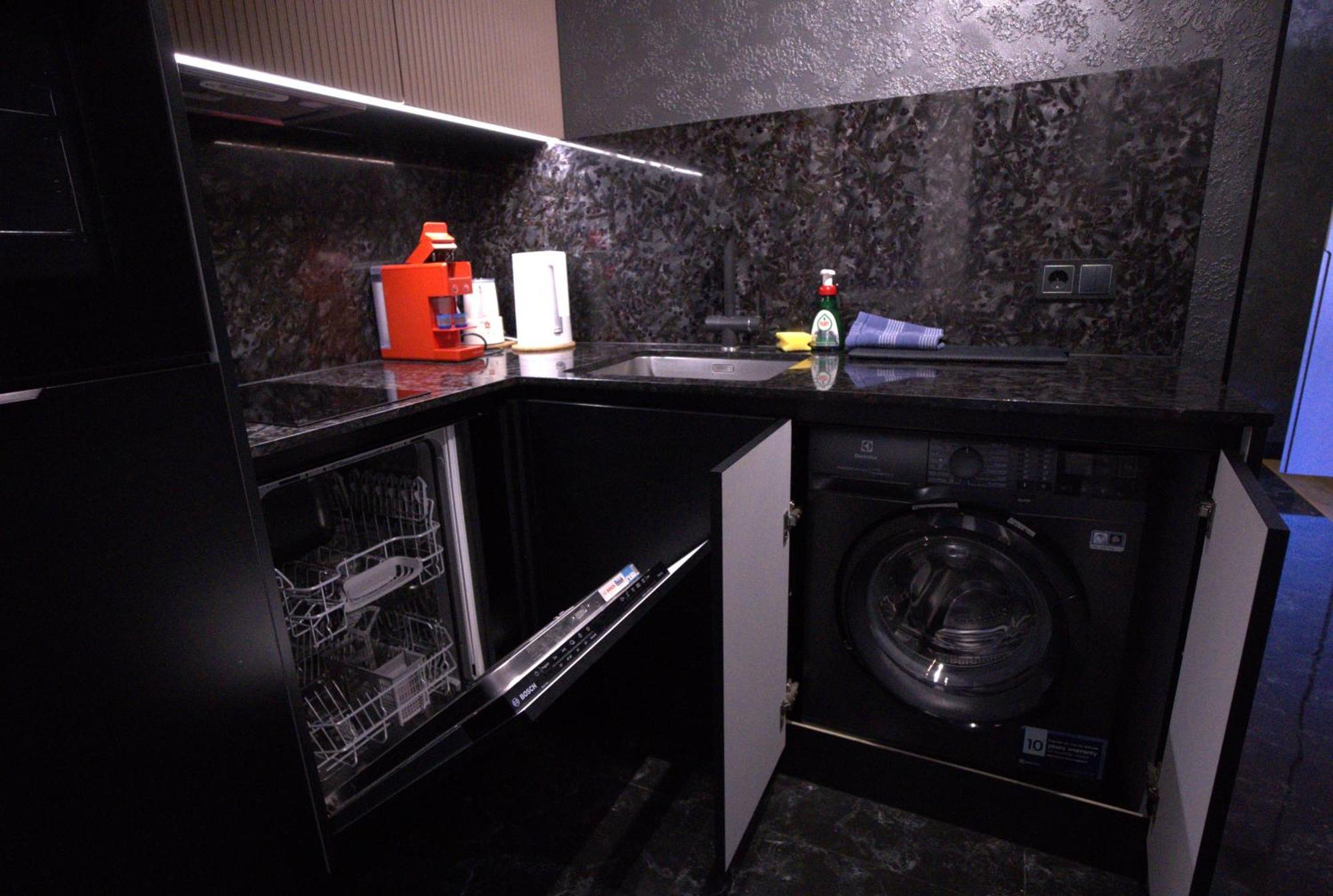 Black Pearl Luxury Apartment Ventspils Ngoại thất bức ảnh